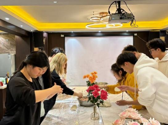 立德树人聚心力，携手筑梦育英才——音乐学院学生会开展团建活动