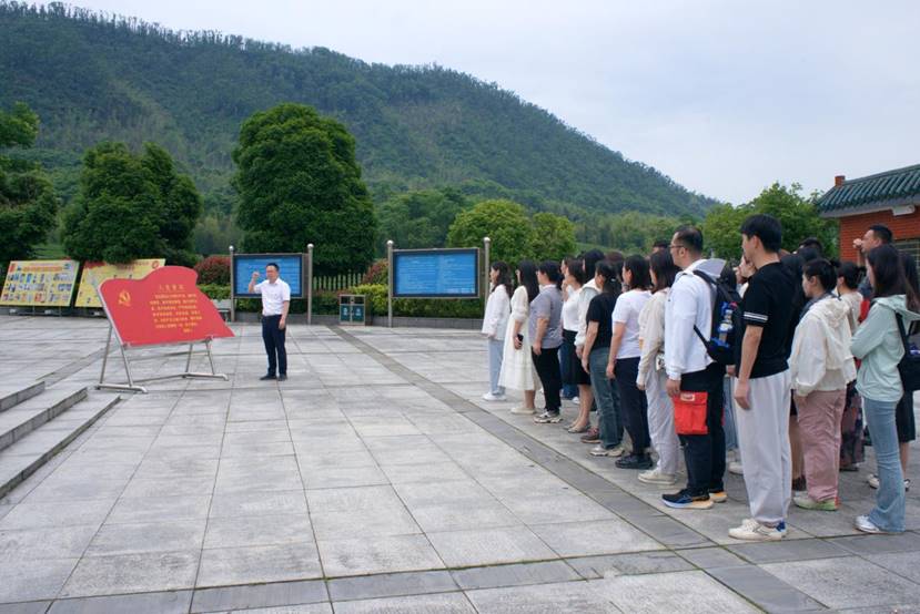 bb7798bea1eacdc1d36cea029e9cf74